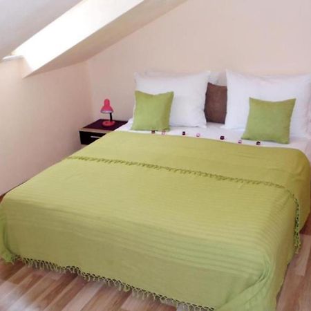 Sarita Apartments 2 Makarska Buitenkant foto