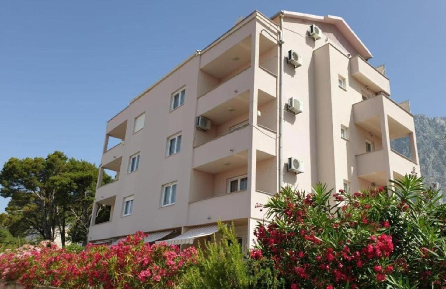 Sarita Apartments 2 Makarska Buitenkant foto